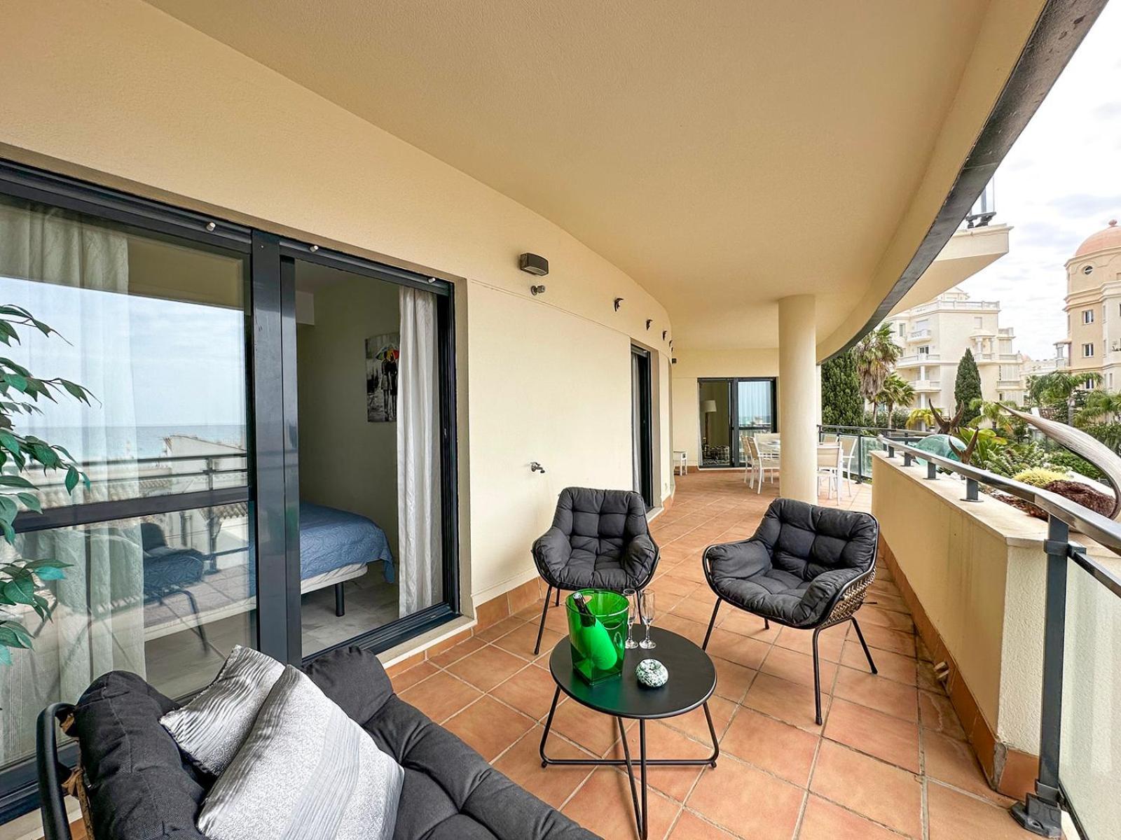 Splendid View Cosmo Beach Between Cancelada And Estepona Exterior photo